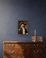 Portrait L’Amiral sur toile 30 × 40 cm, accrochée au-dessus d’un meuble (photomontage, échelle indicative)